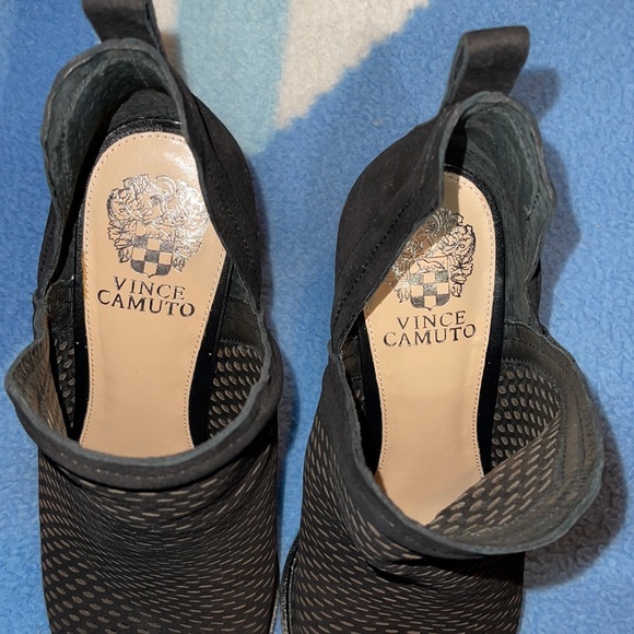 Vince Camuto peep toe booties - Picture 3 of 6